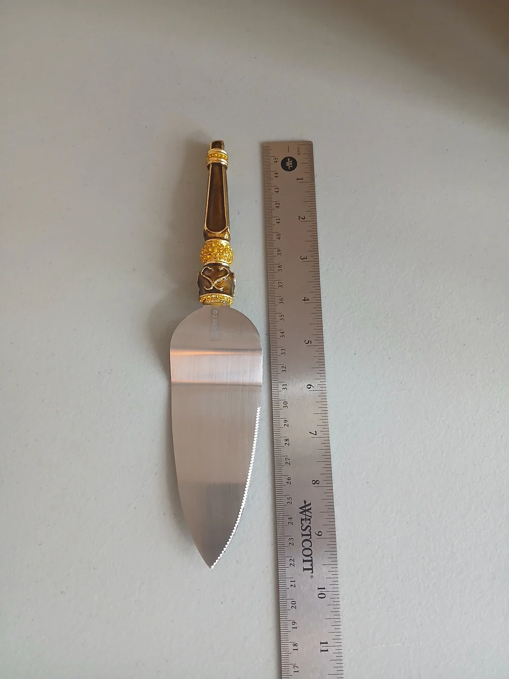 New! 2 Saints Gold Handle Cake Server Stainless Blade Cake Knife
